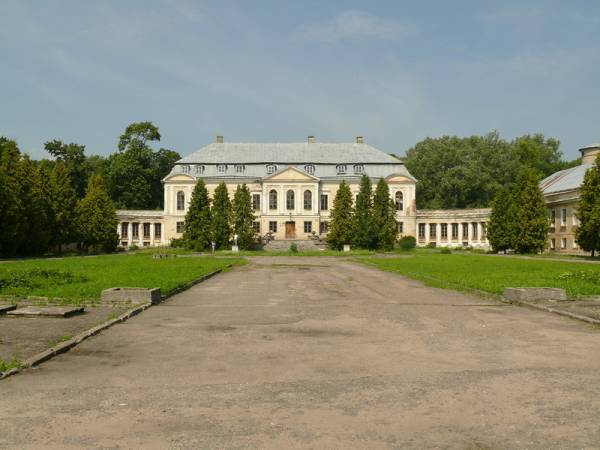 Świąck. Zespół pałacowo-parkowy Wołłowiczów